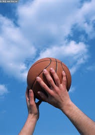 世体：西蒙尼赛中对维尼修斯喊“弗洛伦蒂诺会赶走你的”